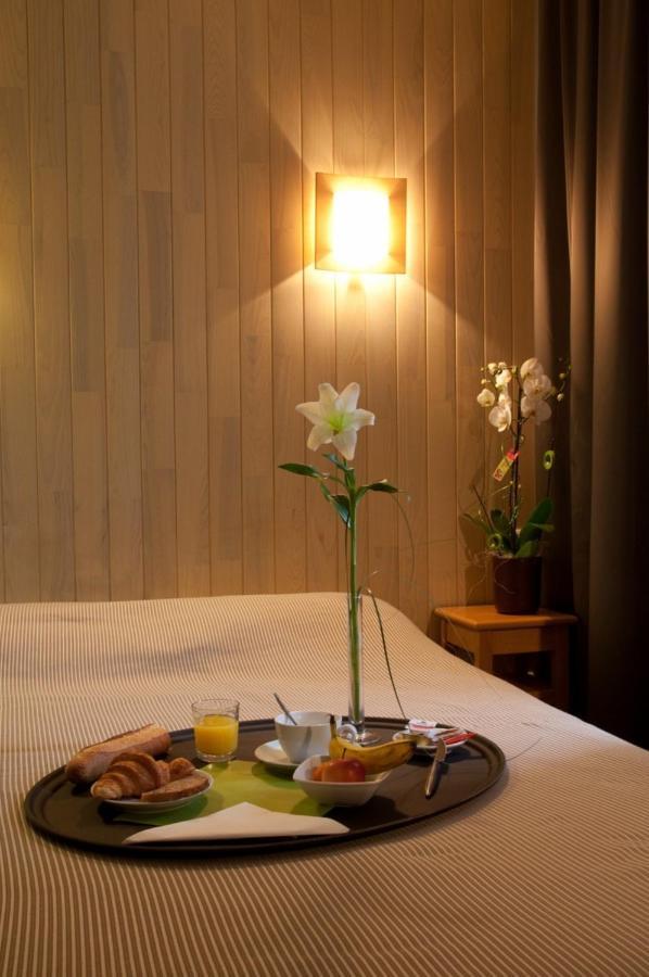 Logis Hotel Le Relais Biscarrosse Eksteriør billede